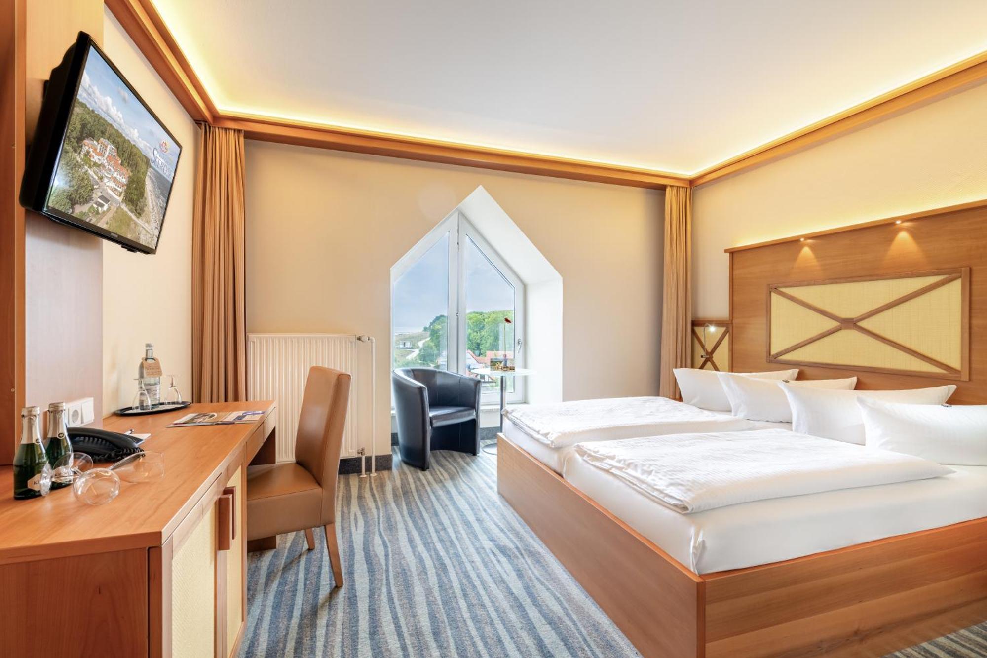 Strandhotel Seerose Kölpinsee Esterno foto