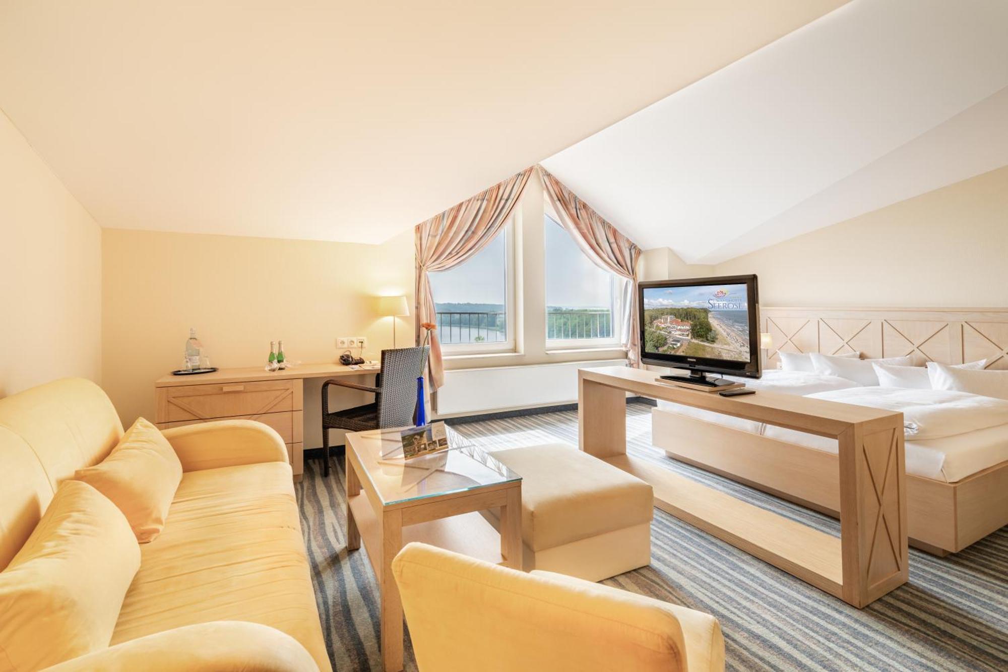 Strandhotel Seerose Kölpinsee Esterno foto
