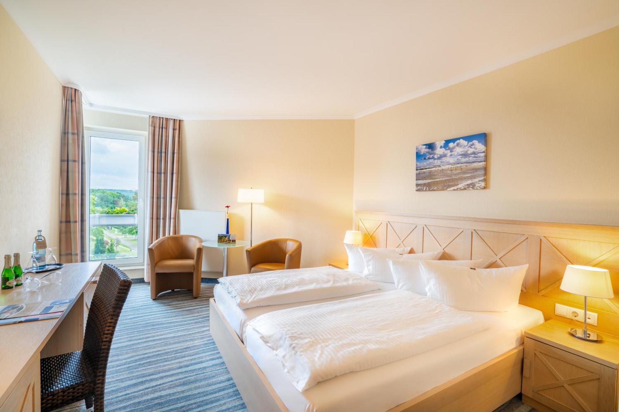 Strandhotel Seerose Kölpinsee Esterno foto