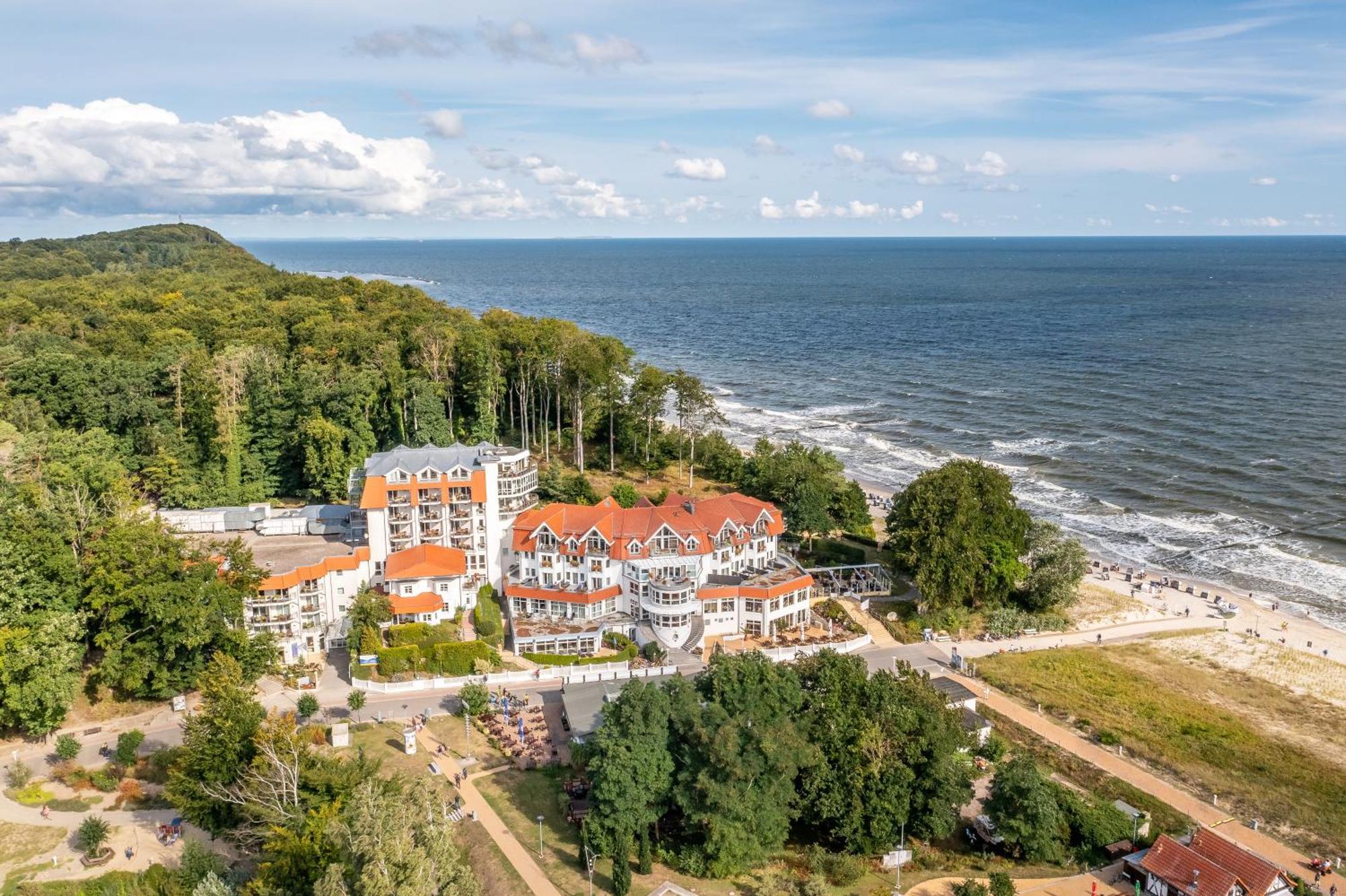 Strandhotel Seerose Kölpinsee Esterno foto