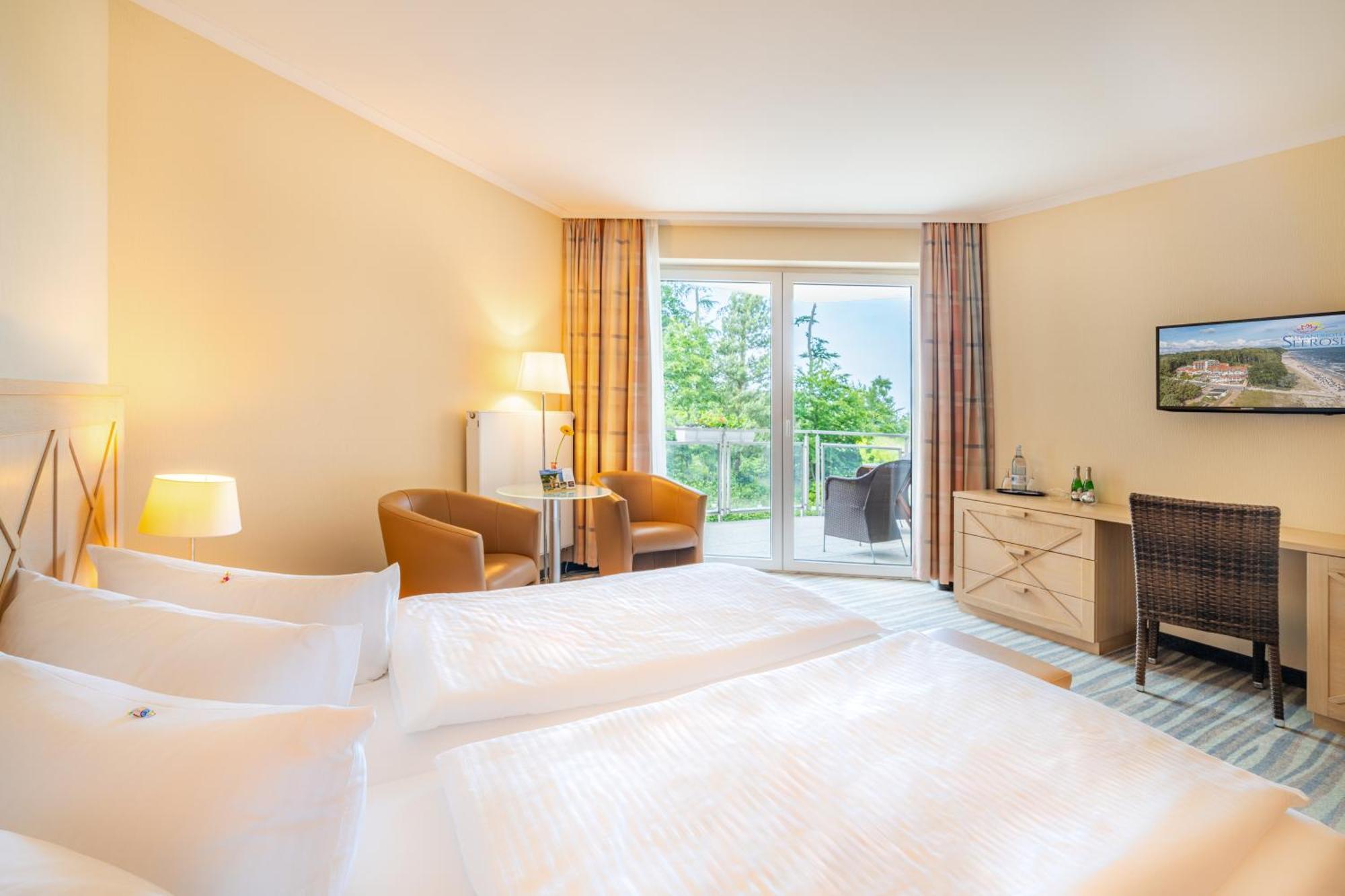 Strandhotel Seerose Kölpinsee Esterno foto
