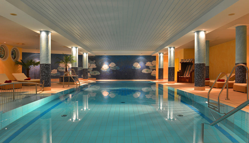 Strandhotel Seerose Kölpinsee Esterno foto