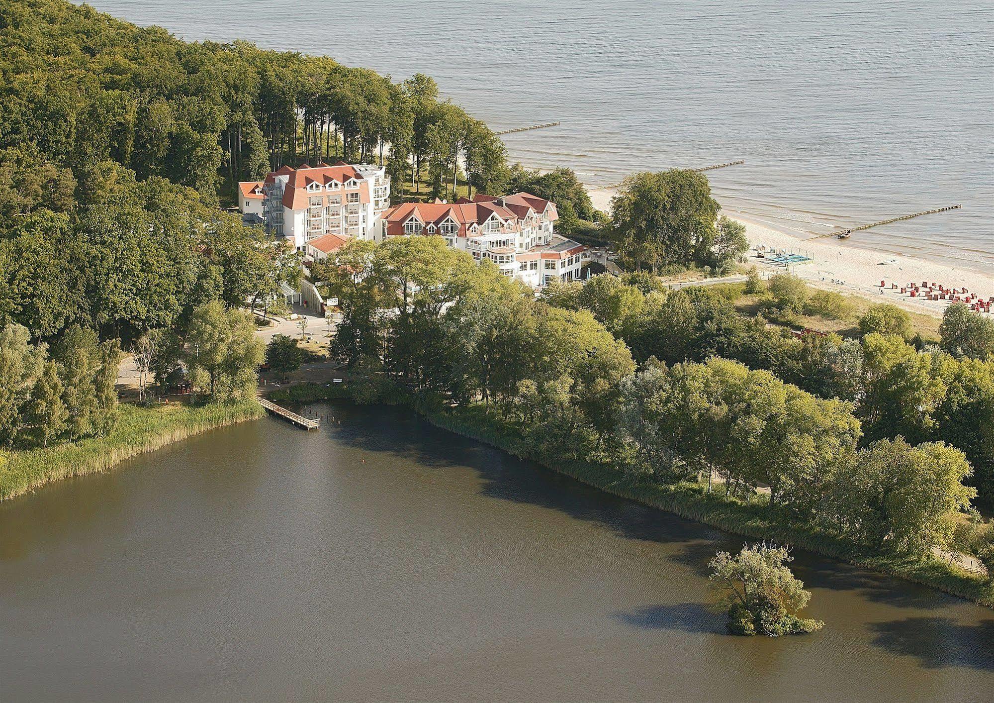 Strandhotel Seerose Kölpinsee Esterno foto